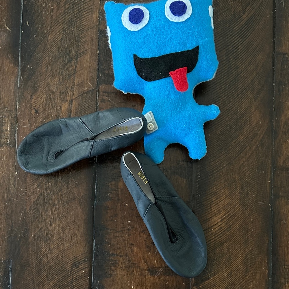 Bloch Black Kids Super Jazz Slip-on Shoes